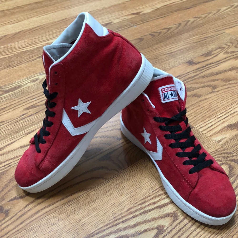 Converse Pro Suede Mid Top Sneakers